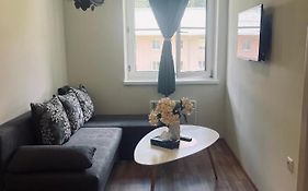 La Casa Apartments